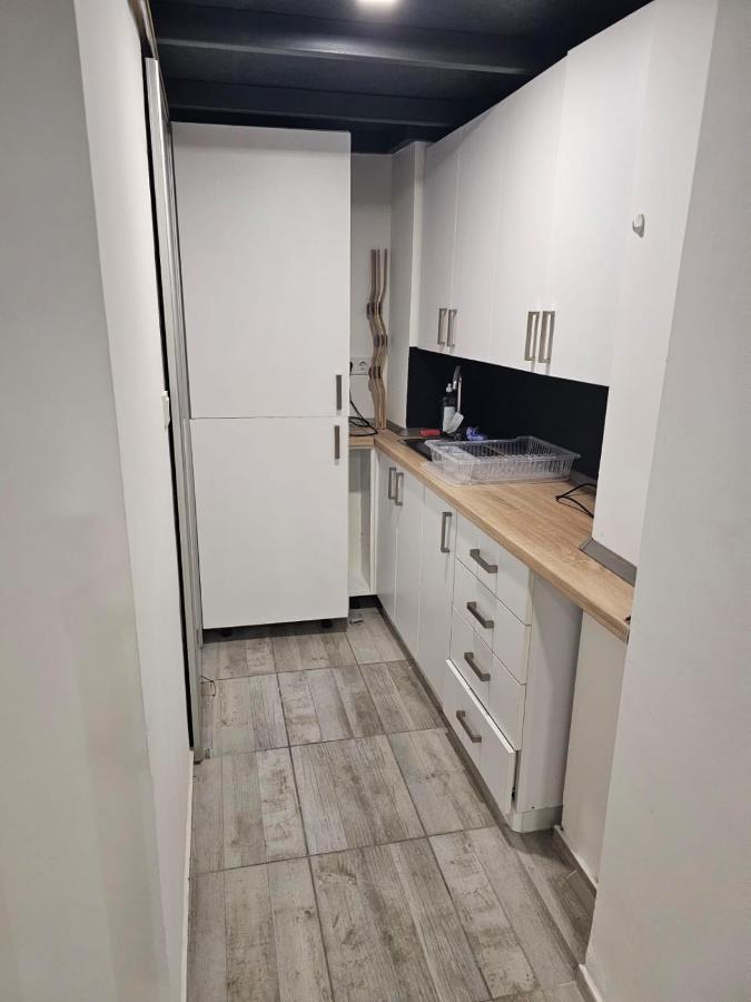 7Dab Apartment Almassy Contactless Self Check-In Budapest Bagian luar foto